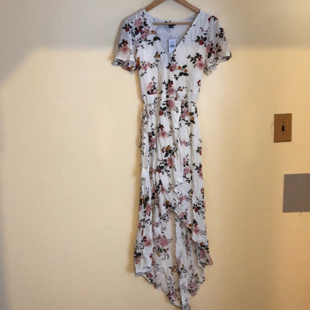 Aerie Floral wrap dress M, NWT